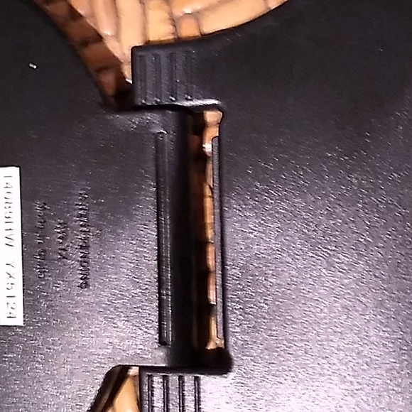 Gadget grab tablet/phone holder - Picture 8 of 9